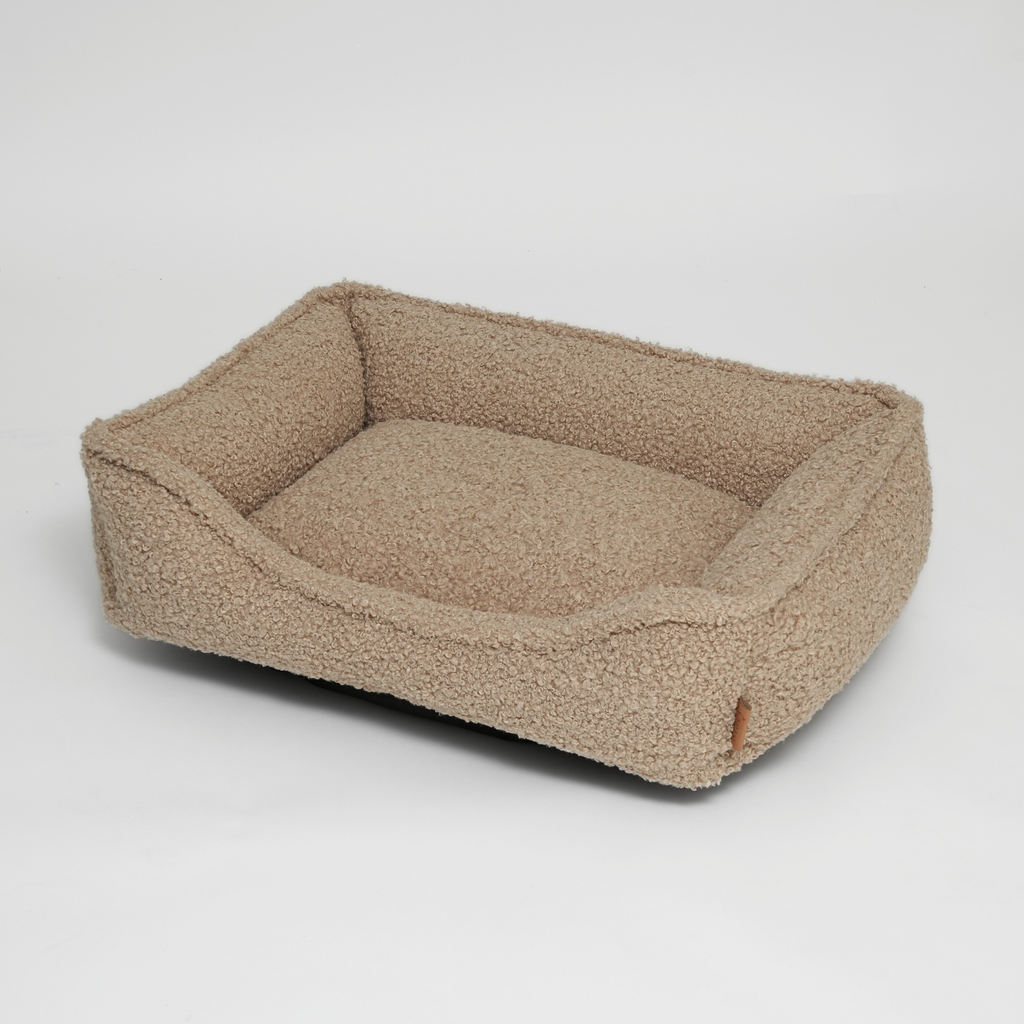 Tora dog bed | Sand bouclé fabric: Large