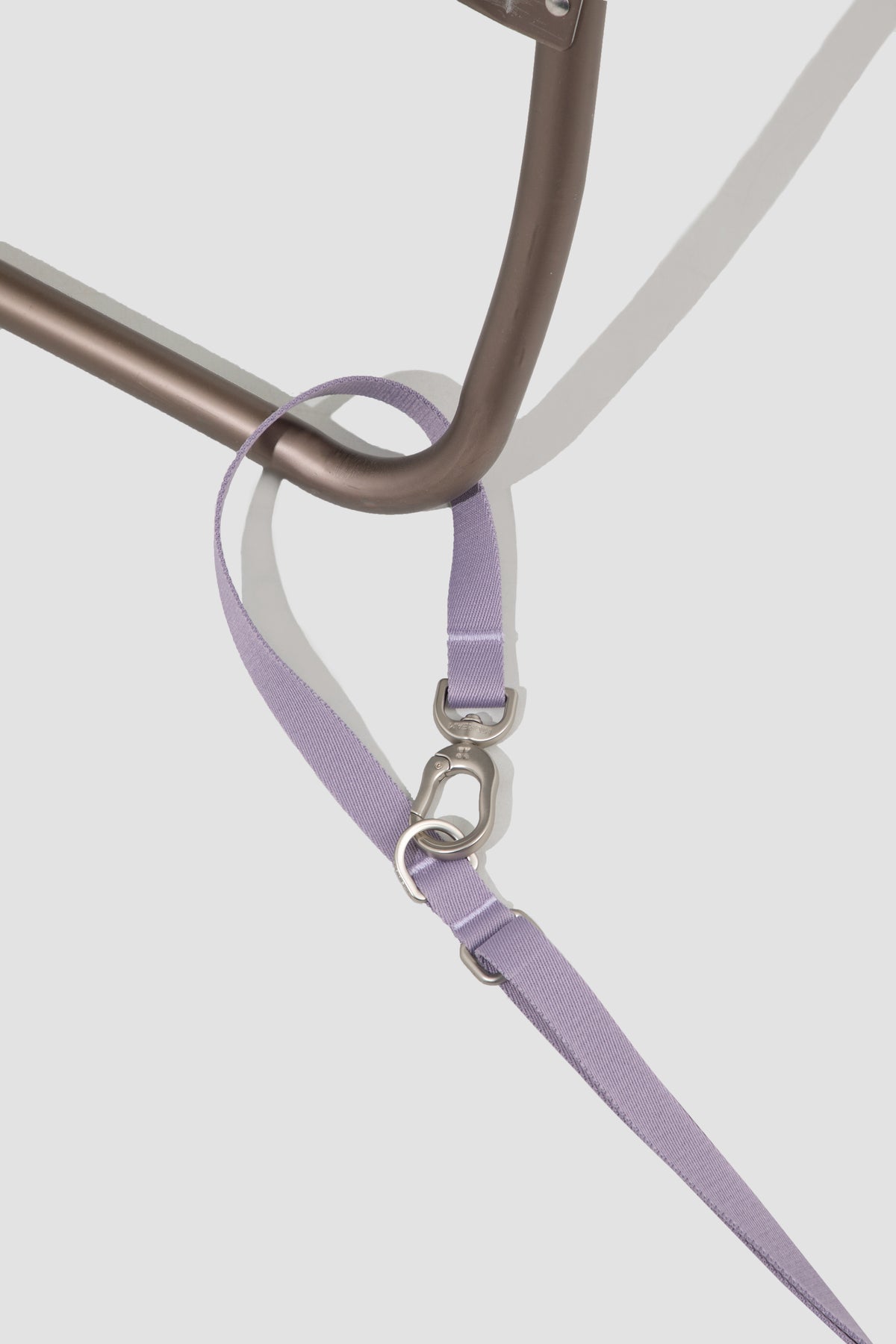 Multi-Functional Shock-Absorbing Leash