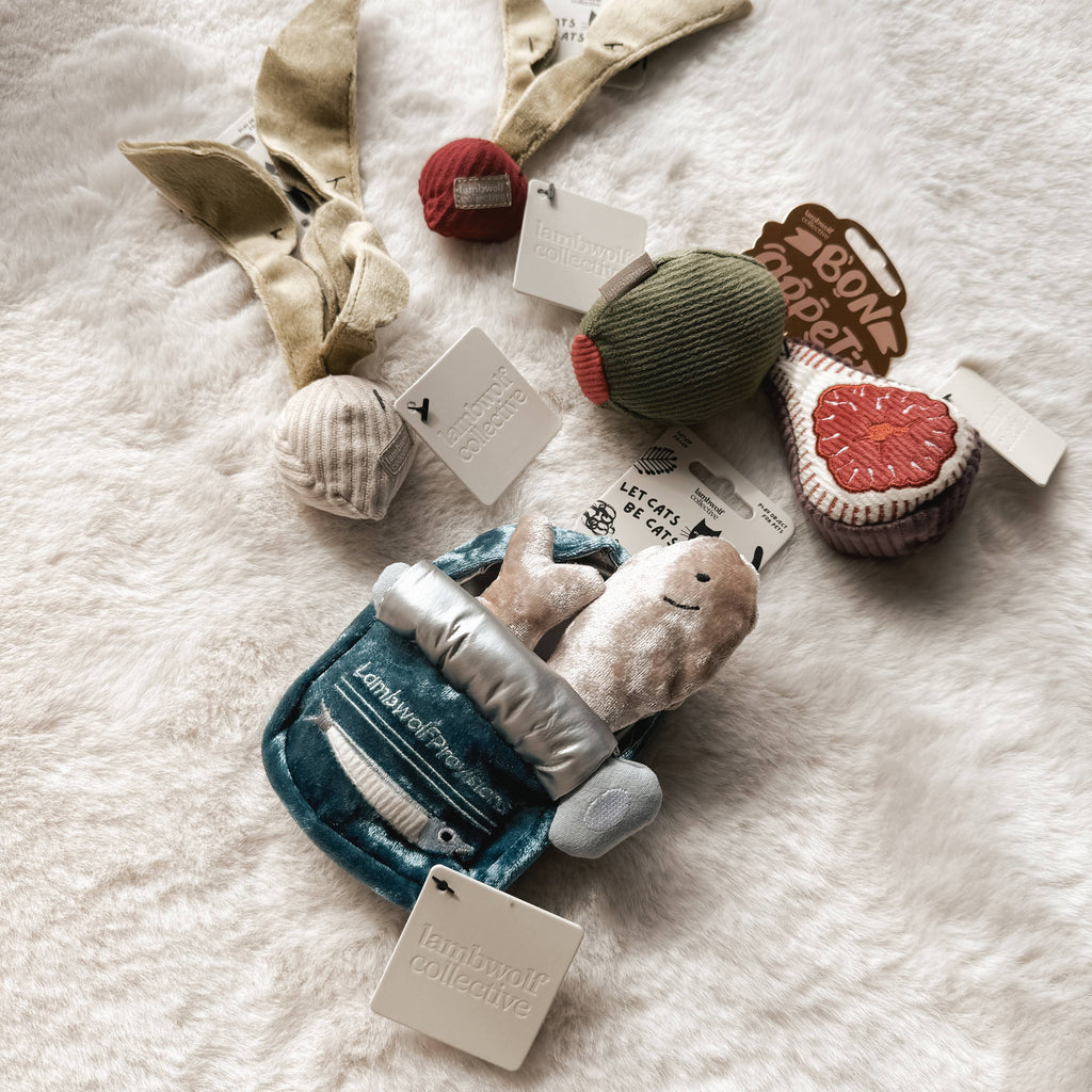 Catnip Toy KITTY RADISH Beetroot – Lambwolf Collective