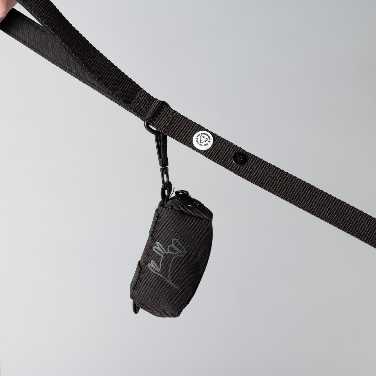 Waste Bag Dispenser Pitch Black – Barkalot