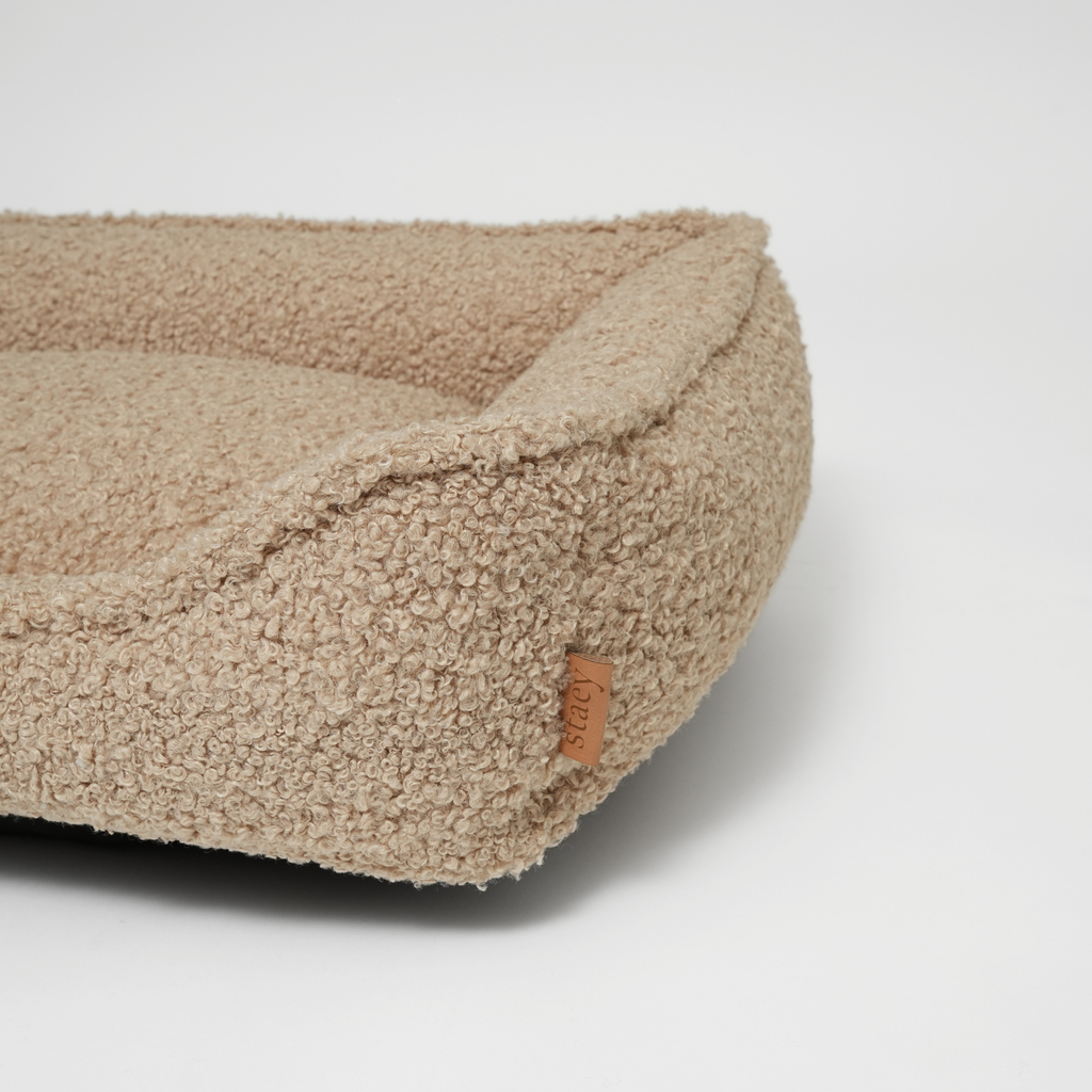 Tora dog bed | Sand bouclé fabric: Large